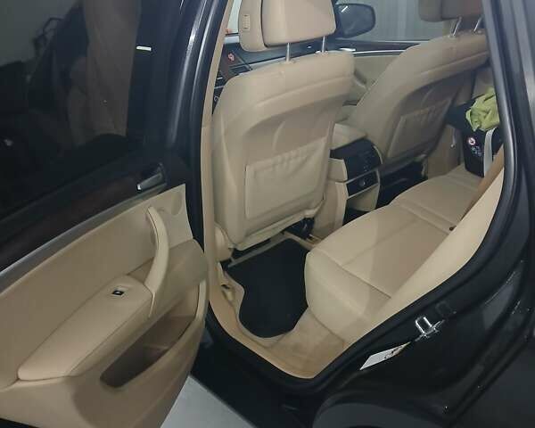 Черный БМВ Х5, объемом двигателя 3 л и пробегом 280 тыс. км за 13000 $, фото 15 на Automoto.ua