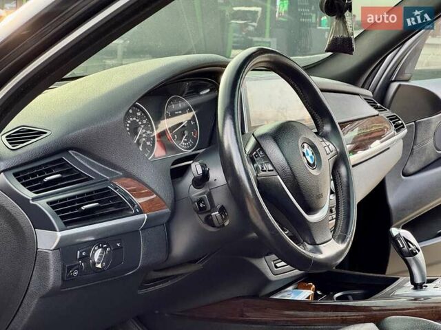 Чорний БМВ Х5, об'ємом двигуна 4.8 л та пробігом 307 тис. км за 12999 $, фото 40 на Automoto.ua