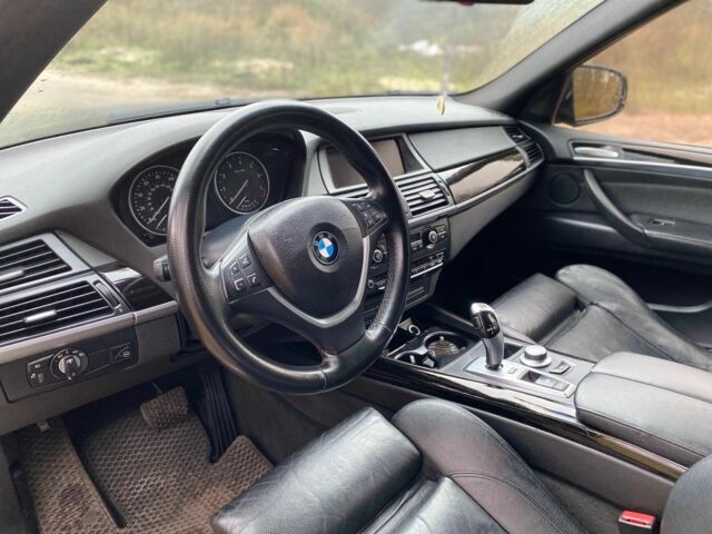 Черный БМВ Х5, объемом двигателя 3 л и пробегом 310 тыс. км за 10900 $, фото 8 на Automoto.ua