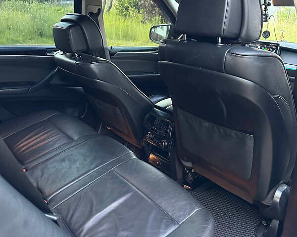 Черный БМВ Х5, объемом двигателя 3 л и пробегом 300 тыс. км за 11700 $, фото 15 на Automoto.ua