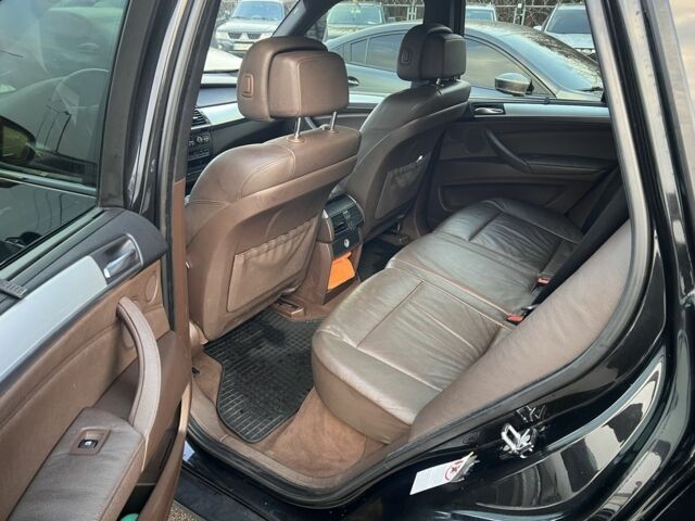 Черный БМВ Х5, объемом двигателя 0 л и пробегом 250 тыс. км за 13800 $, фото 6 на Automoto.ua