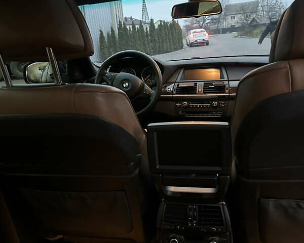 Чорний БМВ Х5, об'ємом двигуна 4.8 л та пробігом 293 тис. км за 12500 $, фото 11 на Automoto.ua