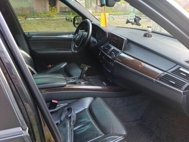 Чорний БМВ Х5, об'ємом двигуна 3 л та пробігом 350 тис. км за 13700 $, фото 3 на Automoto.ua