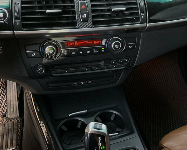 Чорний БМВ Х5, об'ємом двигуна 2.99 л та пробігом 391 тис. км за 15000 $, фото 9 на Automoto.ua