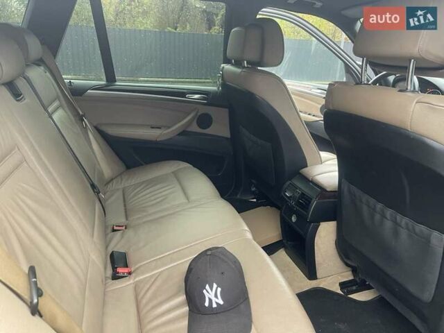 Черный БМВ Х5, объемом двигателя 3 л и пробегом 310 тыс. км за 12850 $, фото 10 на Automoto.ua