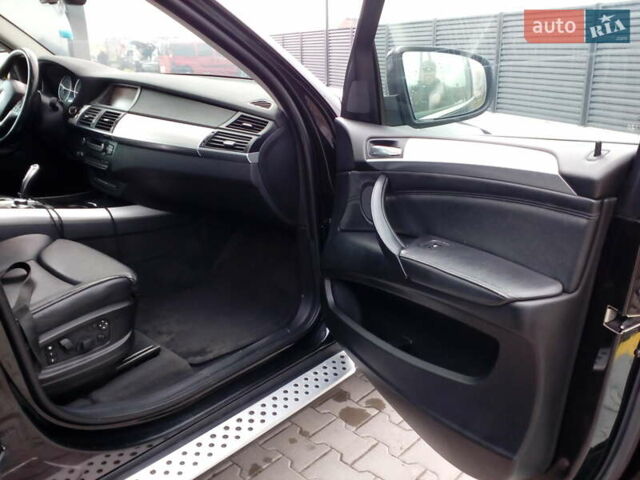 Черный БМВ Х5, объемом двигателя 3 л и пробегом 249 тыс. км за 15100 $, фото 28 на Automoto.ua