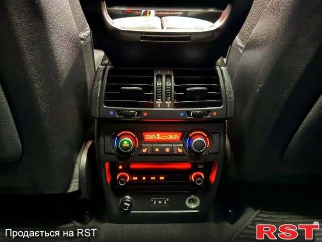 Черный БМВ Х5, объемом двигателя 4.8 л и пробегом 210 тыс. км за 11000 $, фото 8 на Automoto.ua