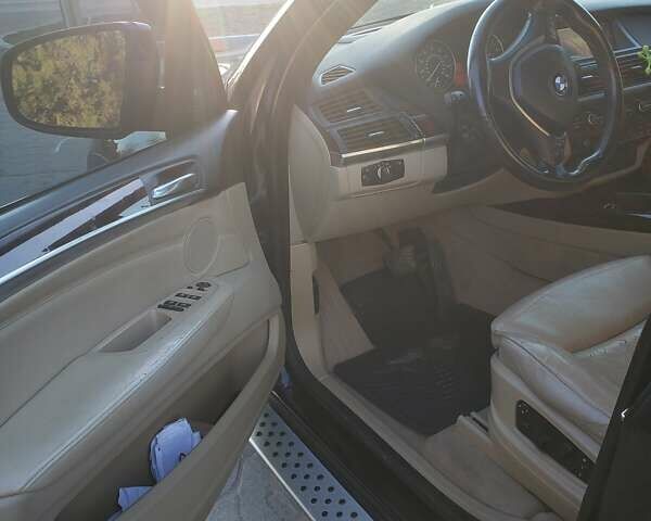 Чорний БМВ Х5, об'ємом двигуна 3 л та пробігом 356 тис. км за 13000 $, фото 6 на Automoto.ua