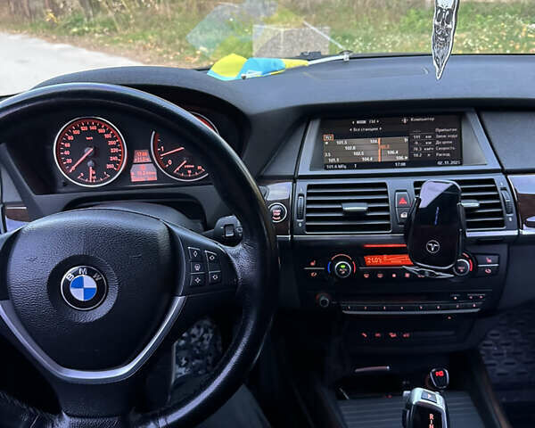 Черный БМВ Х5, объемом двигателя 4.8 л и пробегом 268 тыс. км за 15900 $, фото 19 на Automoto.ua