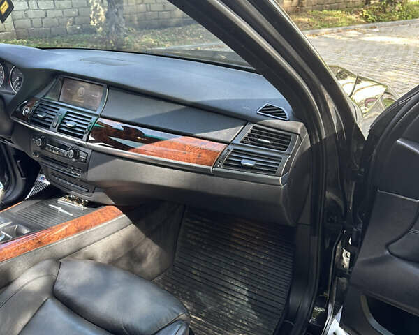 Черный БМВ Х5, объемом двигателя 3 л и пробегом 276 тыс. км за 12200 $, фото 34 на Automoto.ua
