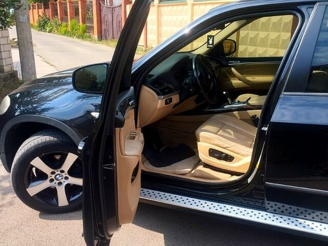 Черный БМВ Х5, объемом двигателя 3 л и пробегом 247 тыс. км за 11600 $, фото 1 на Automoto.ua