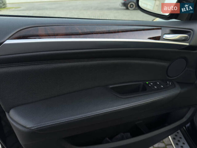 Чорний БМВ Х5, об'ємом двигуна 3 л та пробігом 110 тис. км за 12900 $, фото 51 на Automoto.ua