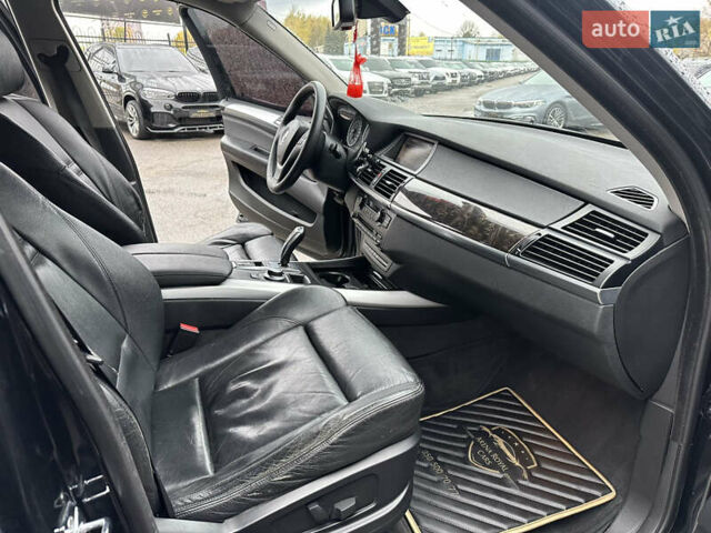 Чорний БМВ Х5, об'ємом двигуна 2.99 л та пробігом 490 тис. км за 15500 $, фото 23 на Automoto.ua