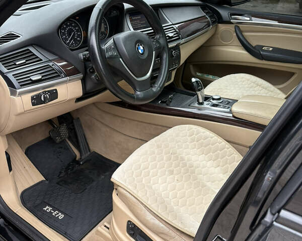 Черный БМВ Х5, объемом двигателя 4.8 л и пробегом 360 тыс. км за 9000 $, фото 10 на Automoto.ua