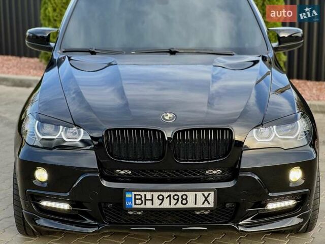 Чорний БМВ Х5, об'ємом двигуна 4.8 л та пробігом 307 тис. км за 12999 $, фото 6 на Automoto.ua