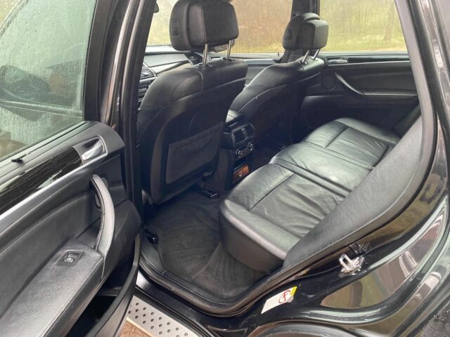 Черный БМВ Х5, объемом двигателя 3 л и пробегом 310 тыс. км за 10900 $, фото 11 на Automoto.ua