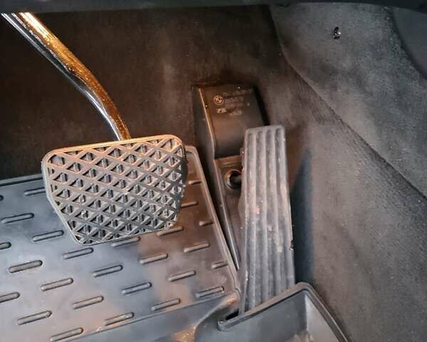 Черный БМВ Х5, объемом двигателя 3 л и пробегом 280 тыс. км за 15500 $, фото 9 на Automoto.ua