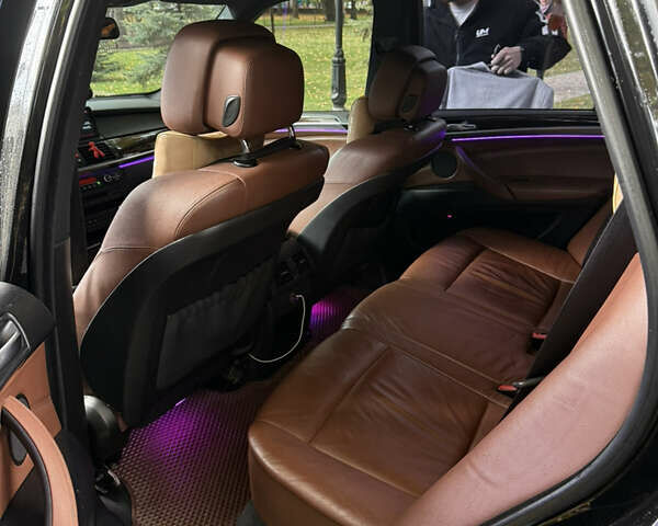 Черный БМВ Х5, объемом двигателя 3 л и пробегом 400 тыс. км за 16499 $, фото 8 на Automoto.ua