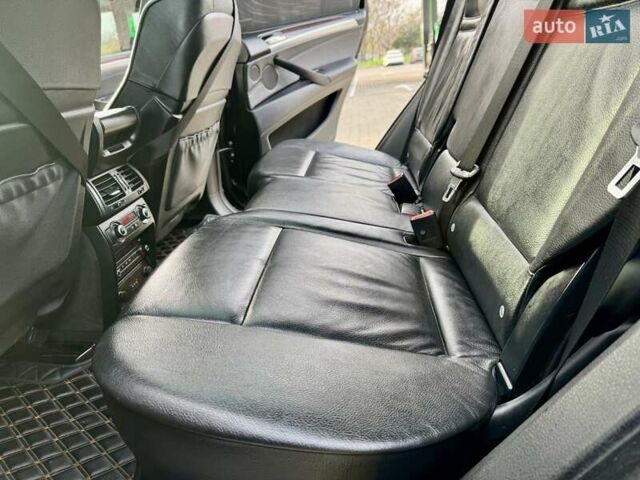 Чорний БМВ Х5, об'ємом двигуна 4.8 л та пробігом 307 тис. км за 12999 $, фото 30 на Automoto.ua