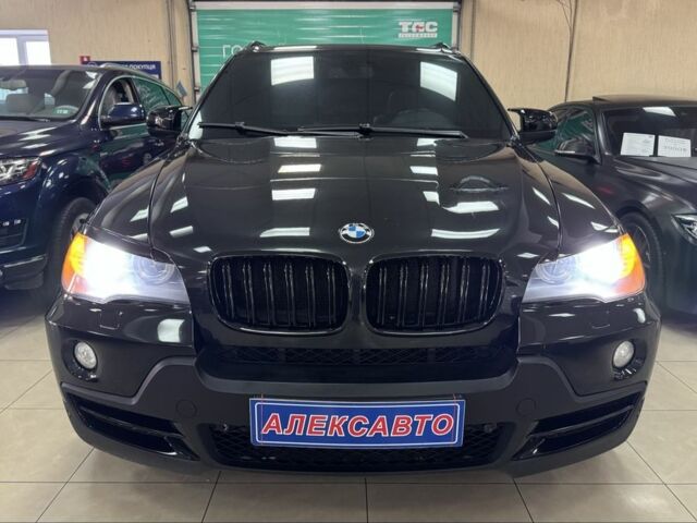 Черный БМВ Х5, объемом двигателя 4.8 л и пробегом 210 тыс. км за 11000 $, фото 1 на Automoto.ua