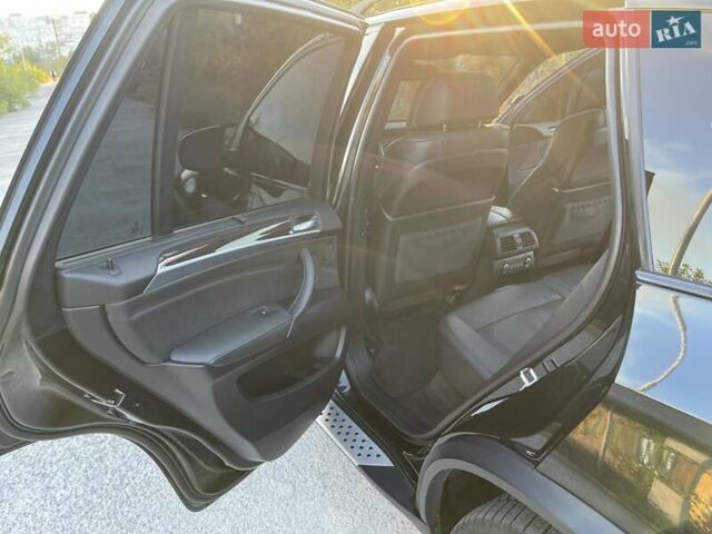 Черный БМВ Х5, объемом двигателя 4.8 л и пробегом 292 тыс. км за 12800 $, фото 15 на Automoto.ua