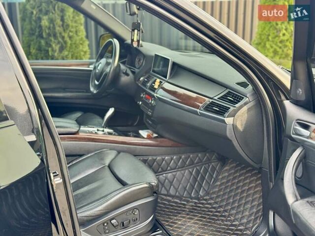 Чорний БМВ Х5, об'ємом двигуна 4.8 л та пробігом 307 тис. км за 12999 $, фото 53 на Automoto.ua