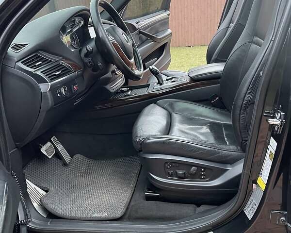 БМВ Х5 2008 в Днепре (Днепропетровске) на Automoto.ua Черный БМВ Х5, объемом двигателя 3 л и пробегом 384 тыс. км за 12500 $, фото 15 на Automoto.ua
