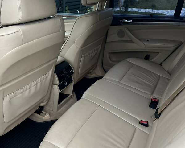 Чорний БМВ Х5, об'ємом двигуна 2.99 л та пробігом 320 тис. км за 13800 $, фото 13 на Automoto.ua