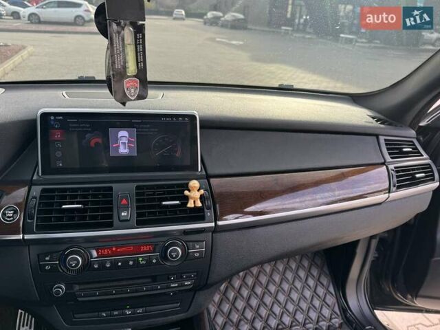 Чорний БМВ Х5, об'ємом двигуна 4.8 л та пробігом 307 тис. км за 12999 $, фото 33 на Automoto.ua