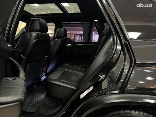 Чорний БМВ Х5, об'ємом двигуна 0 л та пробігом 210 тис. км за 11000 $, фото 12 на Automoto.ua