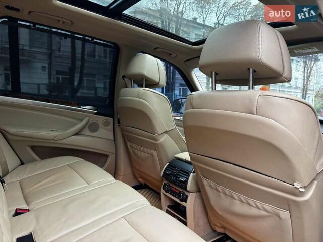 Чорний БМВ Х5, об'ємом двигуна 4.8 л та пробігом 250 тис. км за 10290 $, фото 32 на Automoto.ua