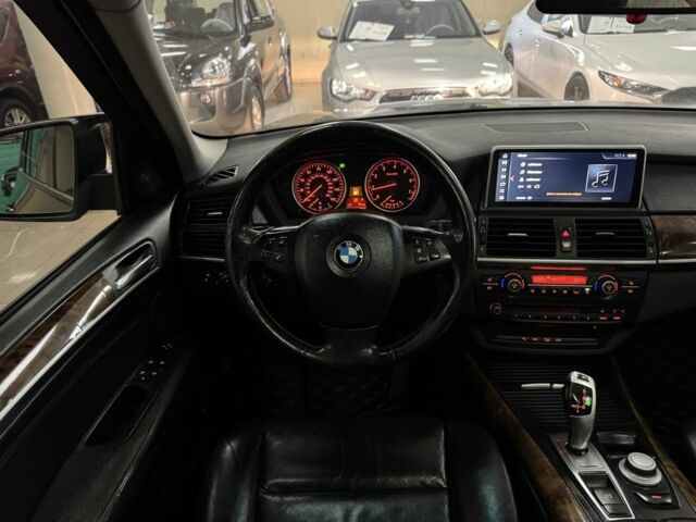 Чорний БМВ Х5, об'ємом двигуна 3 л та пробігом 129 тис. км за 12500 $, фото 14 на Automoto.ua