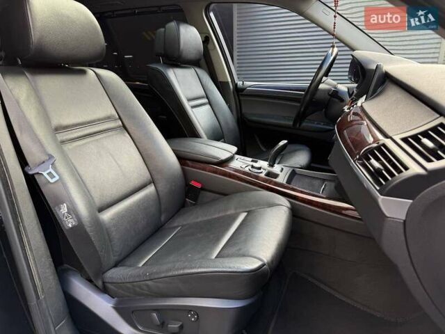 Черный БМВ Х5, объемом двигателя 3 л и пробегом 160 тыс. км за 14990 $, фото 12 на Automoto.ua