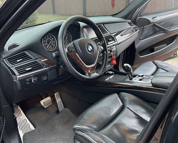 БМВ Х5 2008 в Днепре (Днепропетровске) на Automoto.ua Черный БМВ Х5, объемом двигателя 3 л и пробегом 384 тыс. км за 12500 $, фото 8 на Automoto.ua