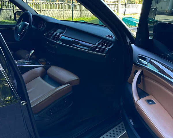 Черный БМВ Х5, объемом двигателя 3 л и пробегом 192 тыс. км за 17400 $, фото 12 на Automoto.ua