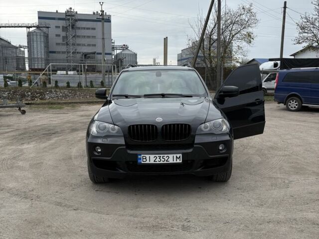 Черный БМВ Х5, объемом двигателя 4.8 л и пробегом 350 тыс. км за 10000 $, фото 1 на Automoto.ua