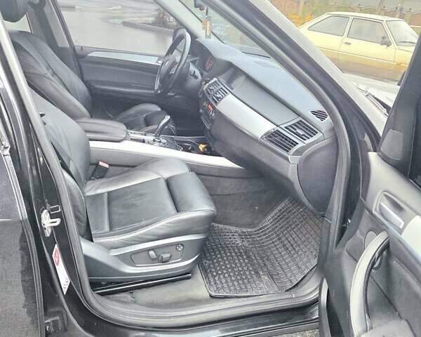 Черный БМВ Х5, объемом двигателя 3 л и пробегом 335 тыс. км за 14400 $, фото 17 на Automoto.ua