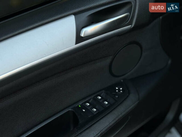 Черный БМВ Х5, объемом двигателя 3 л и пробегом 258 тыс. км за 15999 $, фото 38 на Automoto.ua