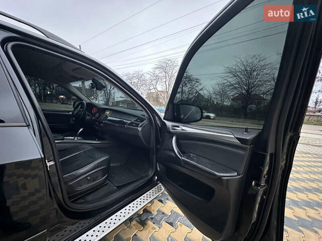 Черный БМВ Х5, объемом двигателя 3 л и пробегом 300 тыс. км за 16500 $, фото 32 на Automoto.ua