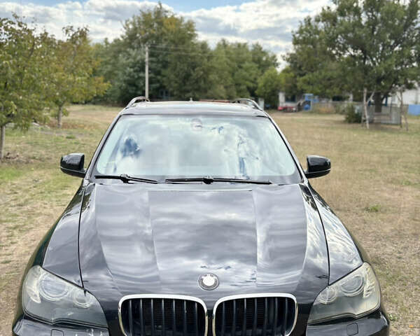 Черный БМВ Х5, объемом двигателя 3 л и пробегом 312 тыс. км за 11000 $, фото 1 на Automoto.ua