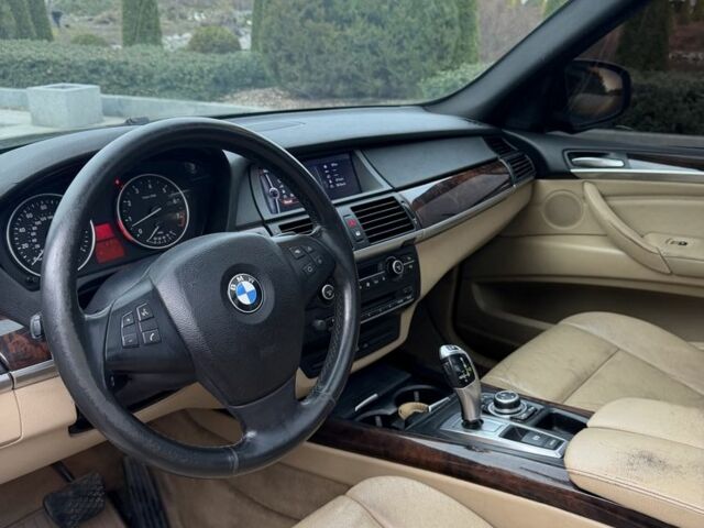 Черный БМВ Х5, объемом двигателя 3 л и пробегом 240 тыс. км за 8550 $, фото 5 на Automoto.ua