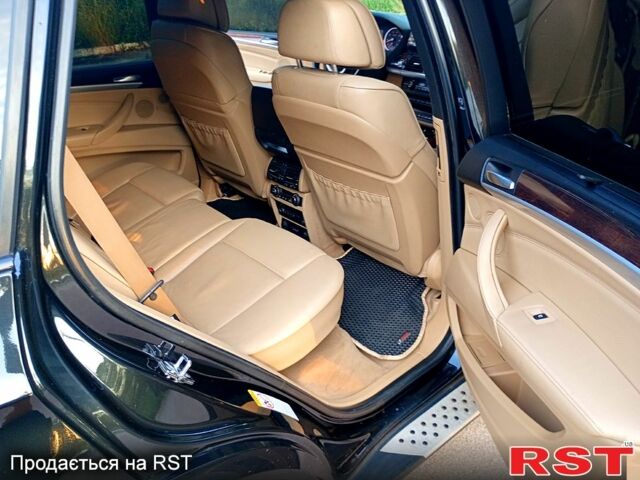 Черный БМВ Х5, объемом двигателя 4.8 л и пробегом 240 тыс. км за 15550 $, фото 8 на Automoto.ua