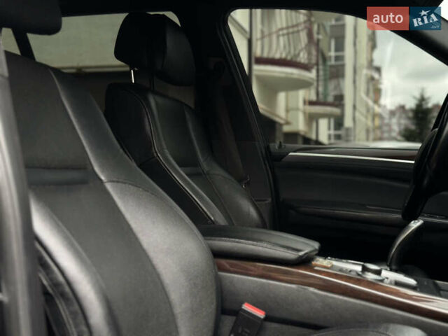Черный БМВ Х5, объемом двигателя 3 л и пробегом 293 тыс. км за 16750 $, фото 46 на Automoto.ua