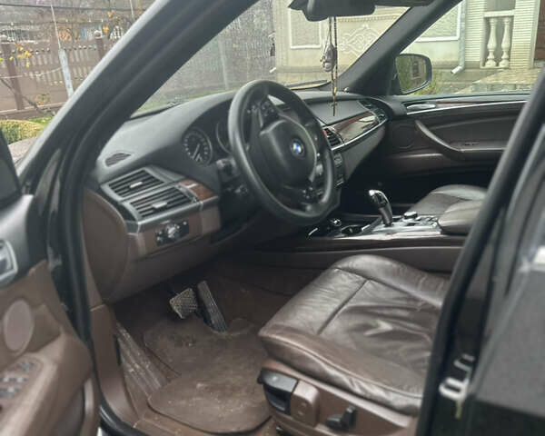 Чорний БМВ Х5, об'ємом двигуна 2.99 л та пробігом 427 тис. км за 15000 $, фото 2 на Automoto.ua