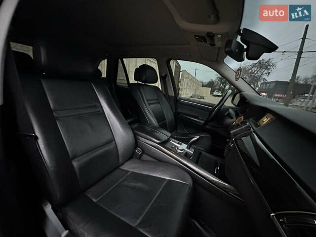 Черный БМВ Х5, объемом двигателя 3 л и пробегом 300 тыс. км за 16500 $, фото 33 на Automoto.ua