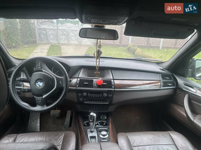 Чорний БМВ Х5, об'ємом двигуна 2.99 л та пробігом 427 тис. км за 15000 $, фото 3 на Automoto.ua