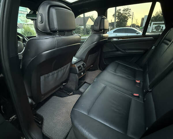 БМВ Х5 2009 в Днепре (Днепропетровске) на Automoto.ua Черный БМВ Х5, объемом двигателя 2.99 л и пробегом 377 тыс. км за 15500 $, фото 10 на Automoto.ua