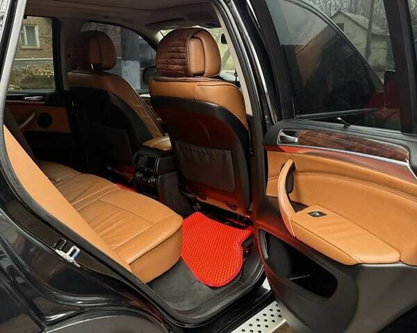 Чорний БМВ Х5, об'ємом двигуна 3 л та пробігом 242 тис. км за 11900 $, фото 5 на Automoto.ua