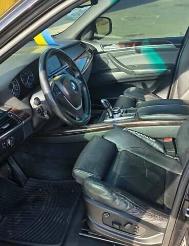 БМВ Х5 2009 в Краматорске на Automoto.ua Черный БМВ Х5, объемом двигателя 4.8 л и пробегом 332 тыс. км за 12000 $, фото 6 на Automoto.ua