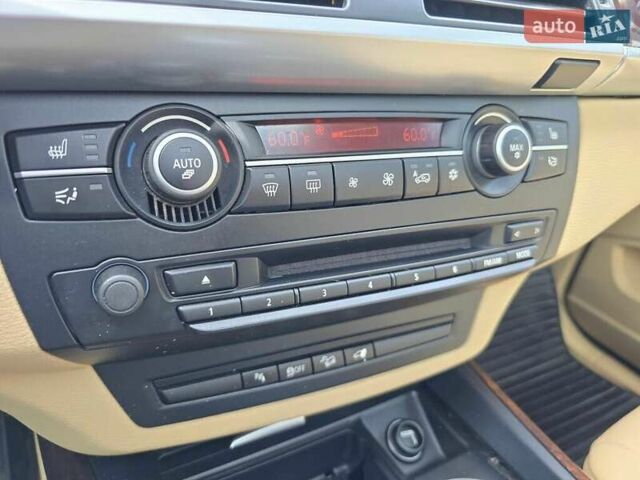 Чорний БМВ Х5, об'ємом двигуна 3 л та пробігом 106 тис. км за 3000 $, фото 26 на Automoto.ua